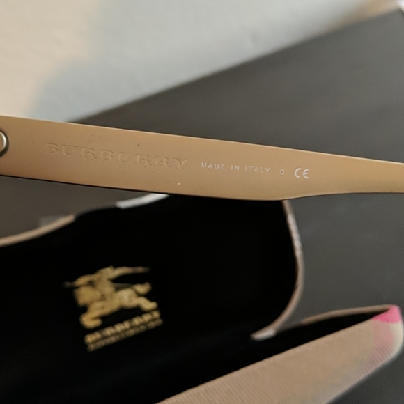 Burberry Sunglasses - Picture 3 of 6